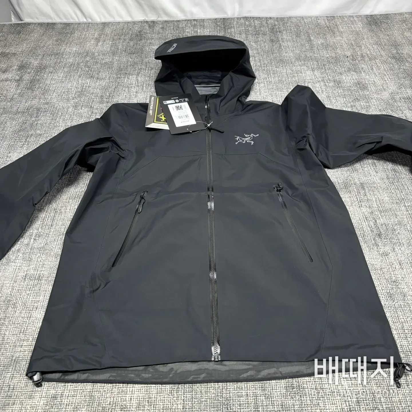아크테릭스 베타 자켓 블랙 200154 Arc'teryx Beta Jacket Black 검수사진 1