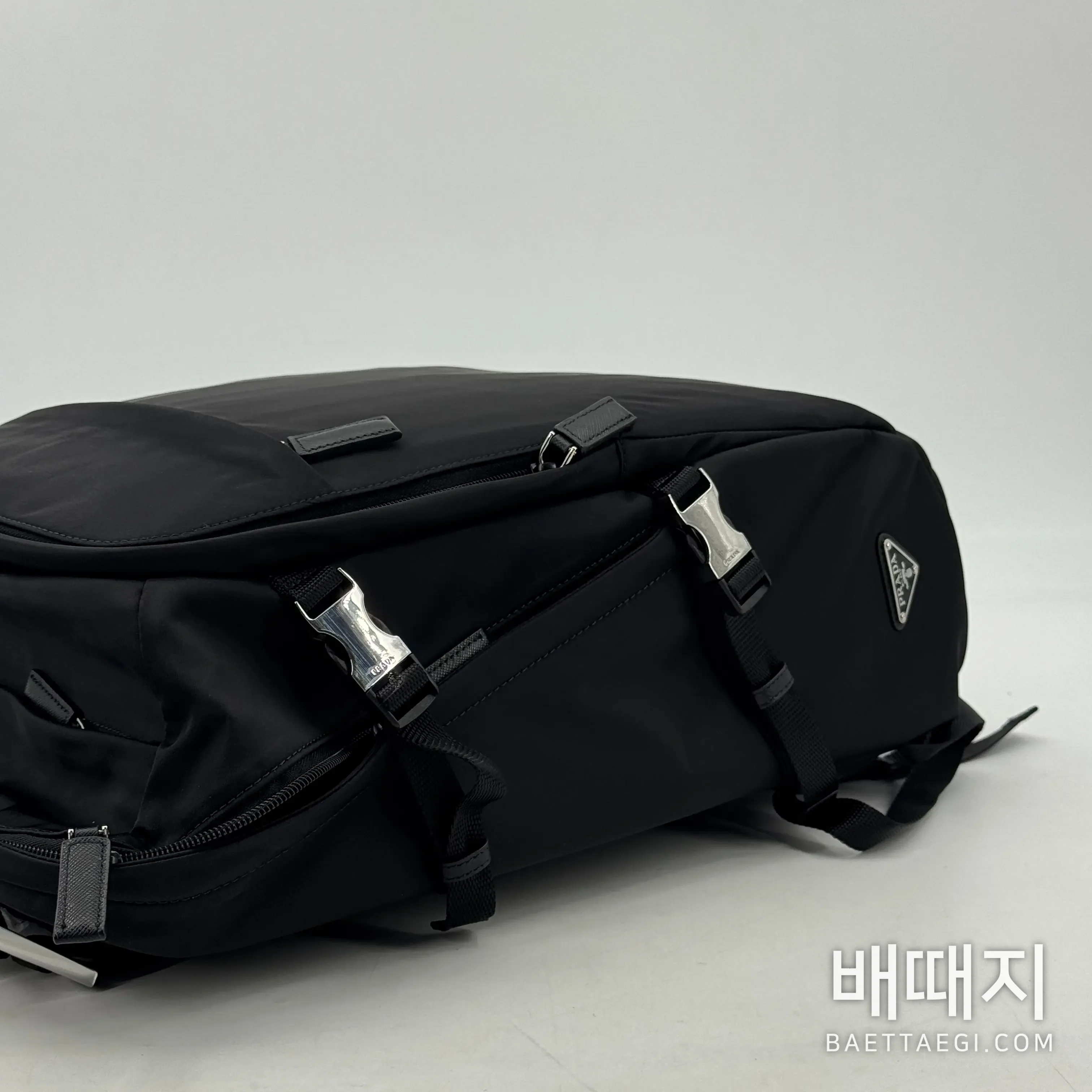 프라다 사피아노 가죽 백팩 2VZ022 검수사진 4