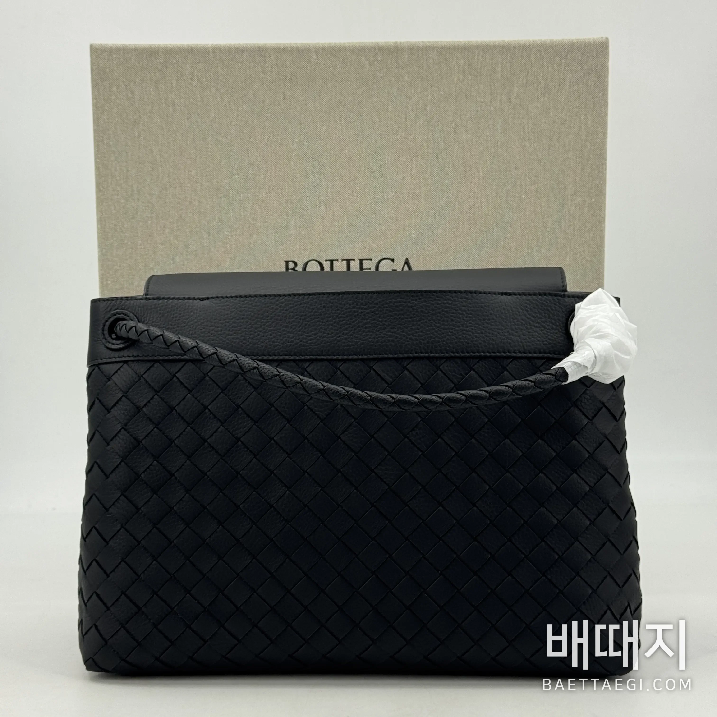 보테가베네타 인트레치아토 가죽 숄더백 115777 검수사진 2
