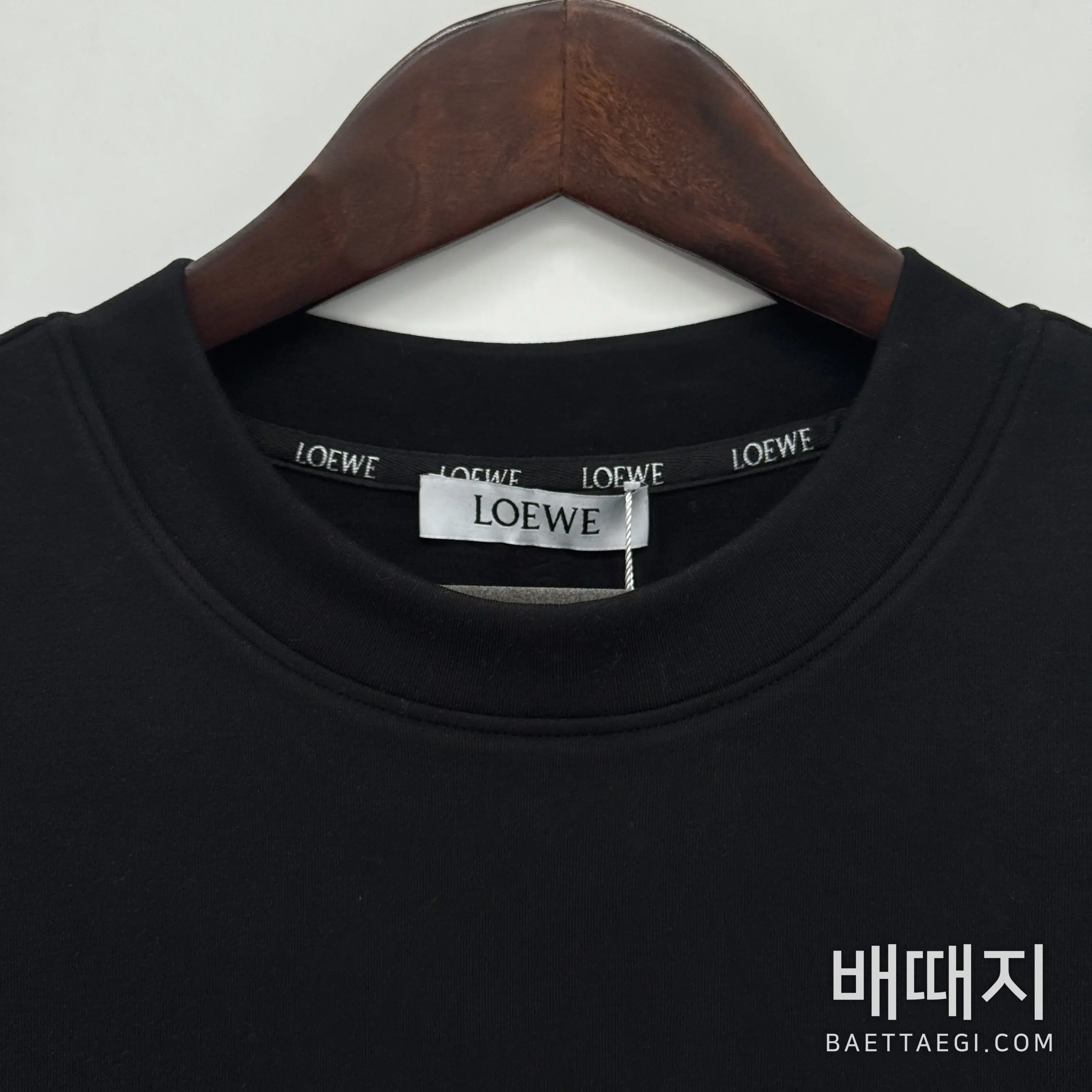 로에베 남성 크루넥 긴팔 스웨트셔츠 202693 검수사진 3