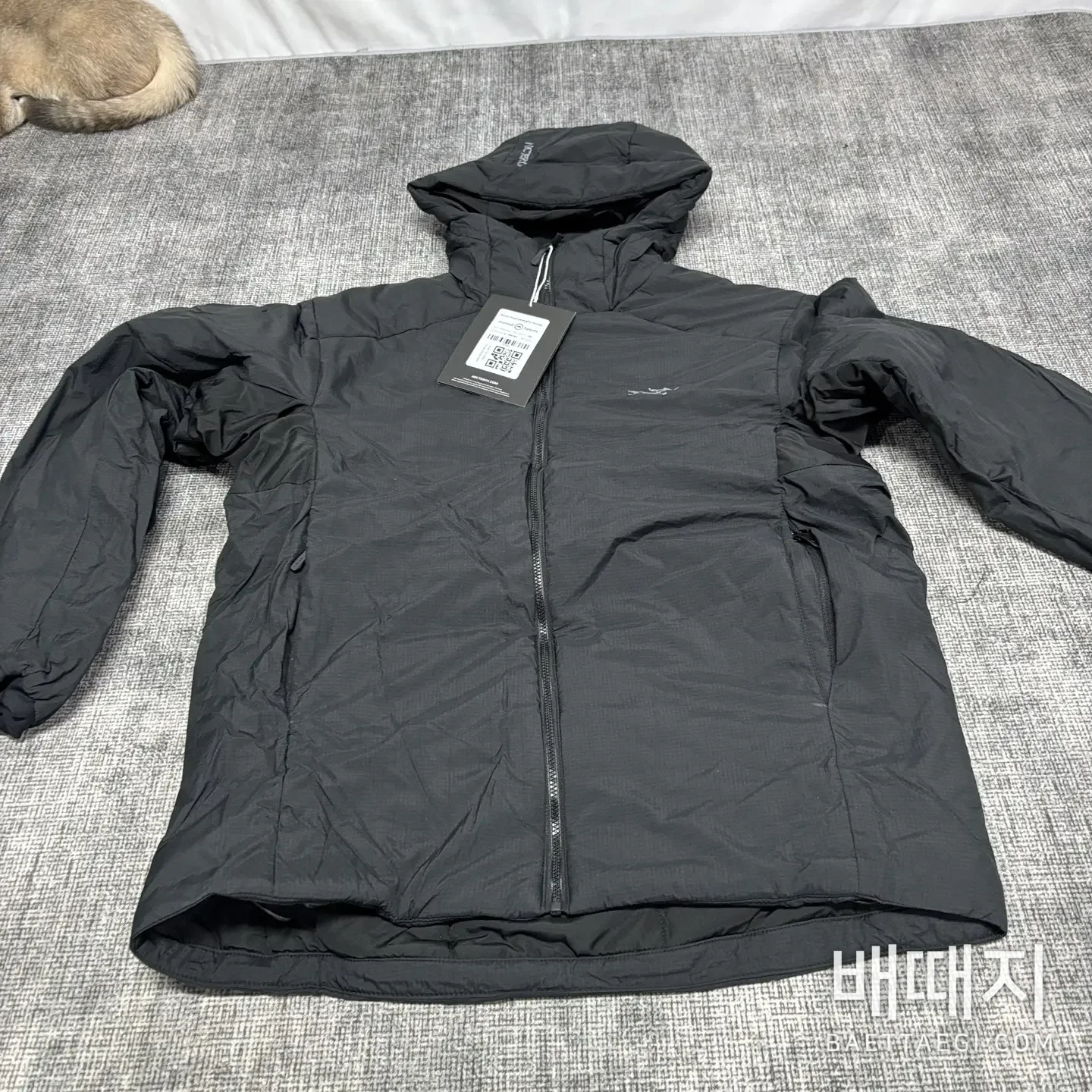 아크테릭스 [TZ] 아톰 LT 후디 2.0 블랙 200179 Arc'teryx Atom LT Hoodie 2.0 검수사진 1