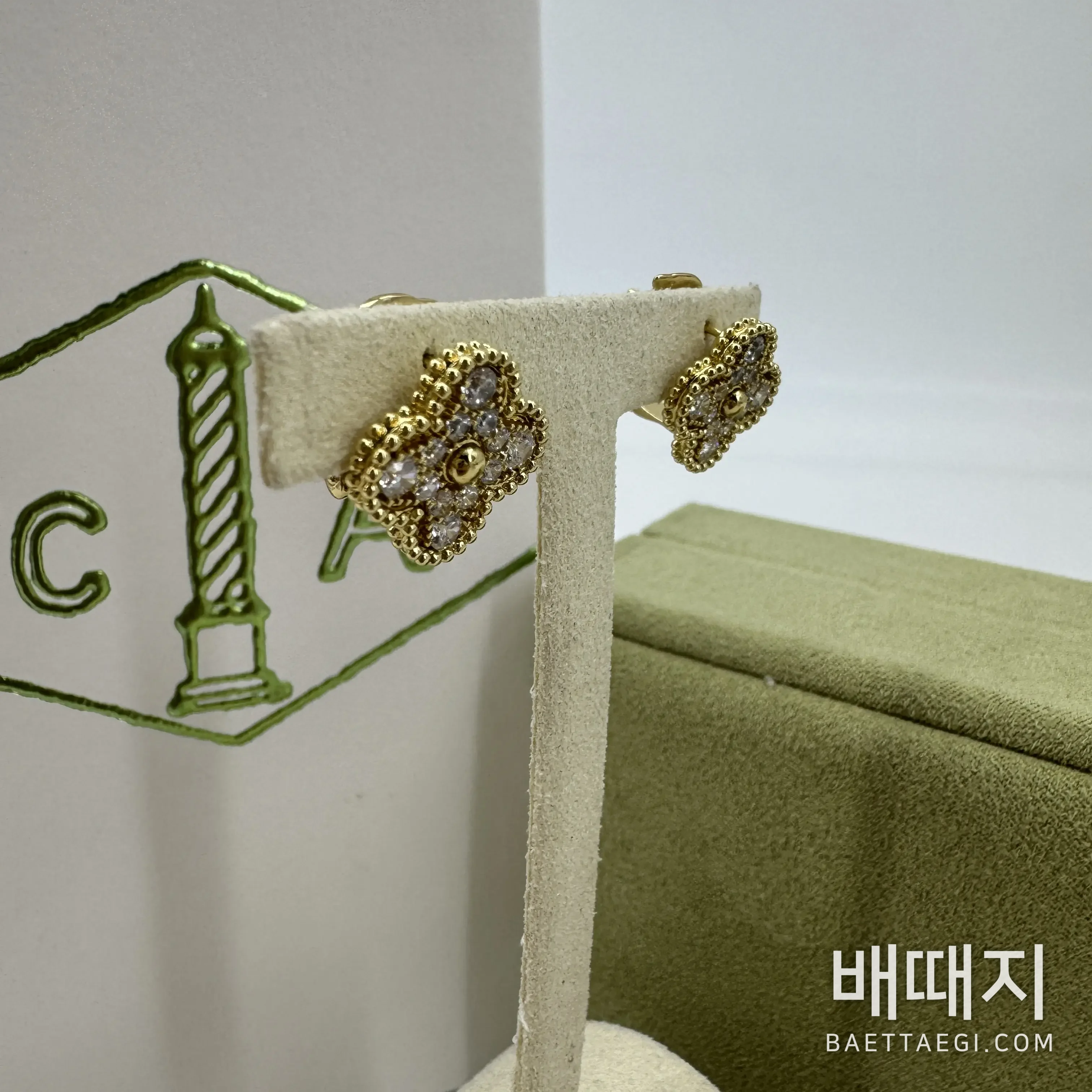 반클리프앤아펠 빈티지 알함브라 다이아몬드 클립 귀걸이 178552 검수사진 5