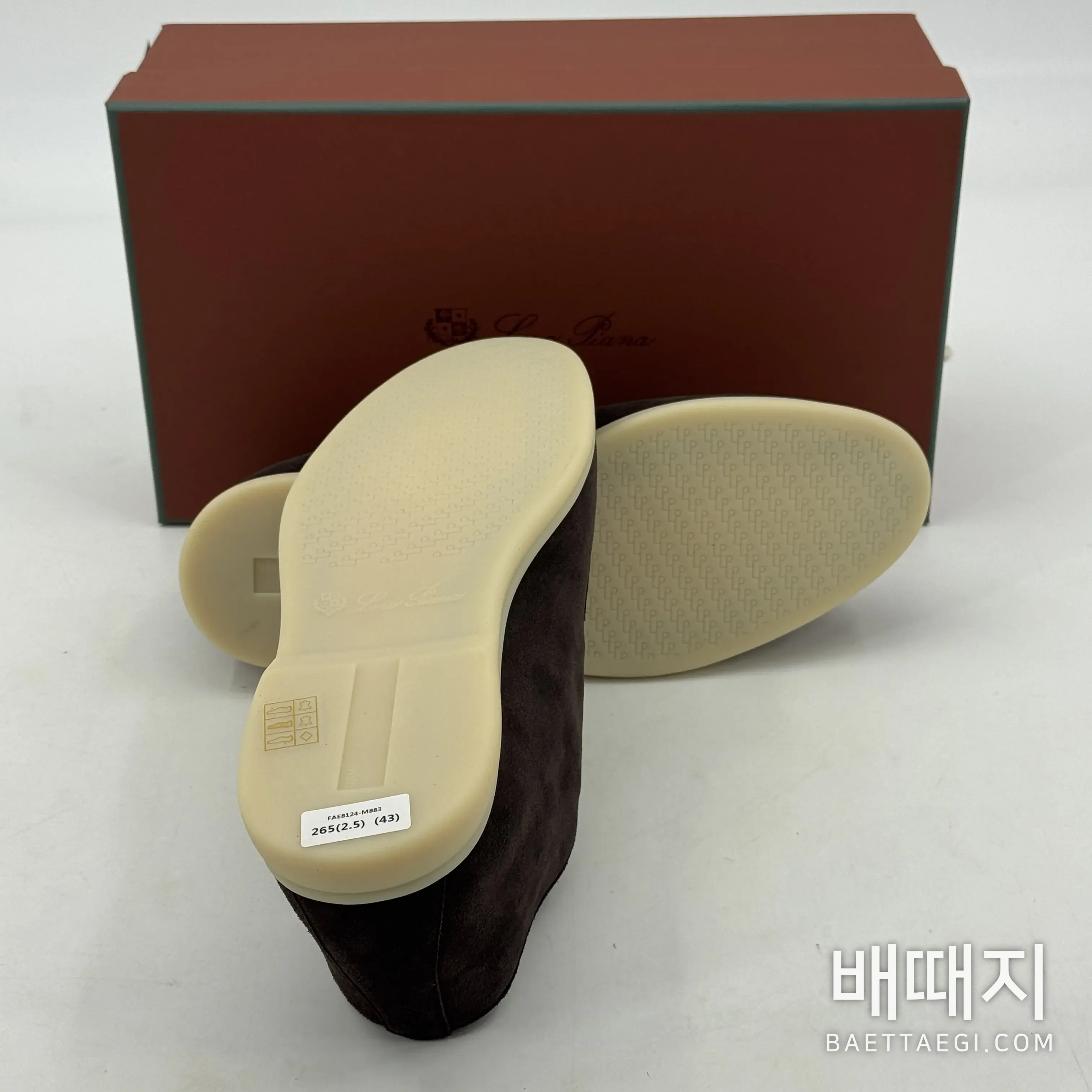 로로피아나 오픈 워크 로퍼 남성 스웨이드 숨겨진 고무 개구부 181930 검수사진 6