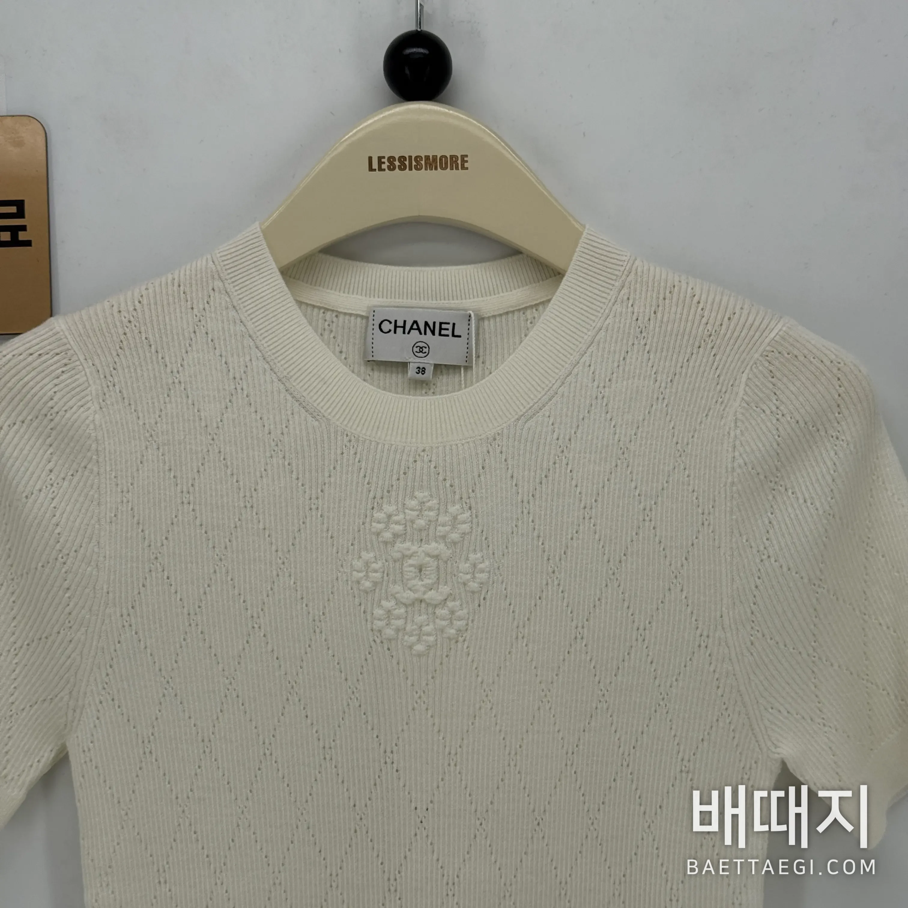 샤넬 다이아몬드 장식 여성 반팔 니트 티셔츠 41634 검수사진 2
