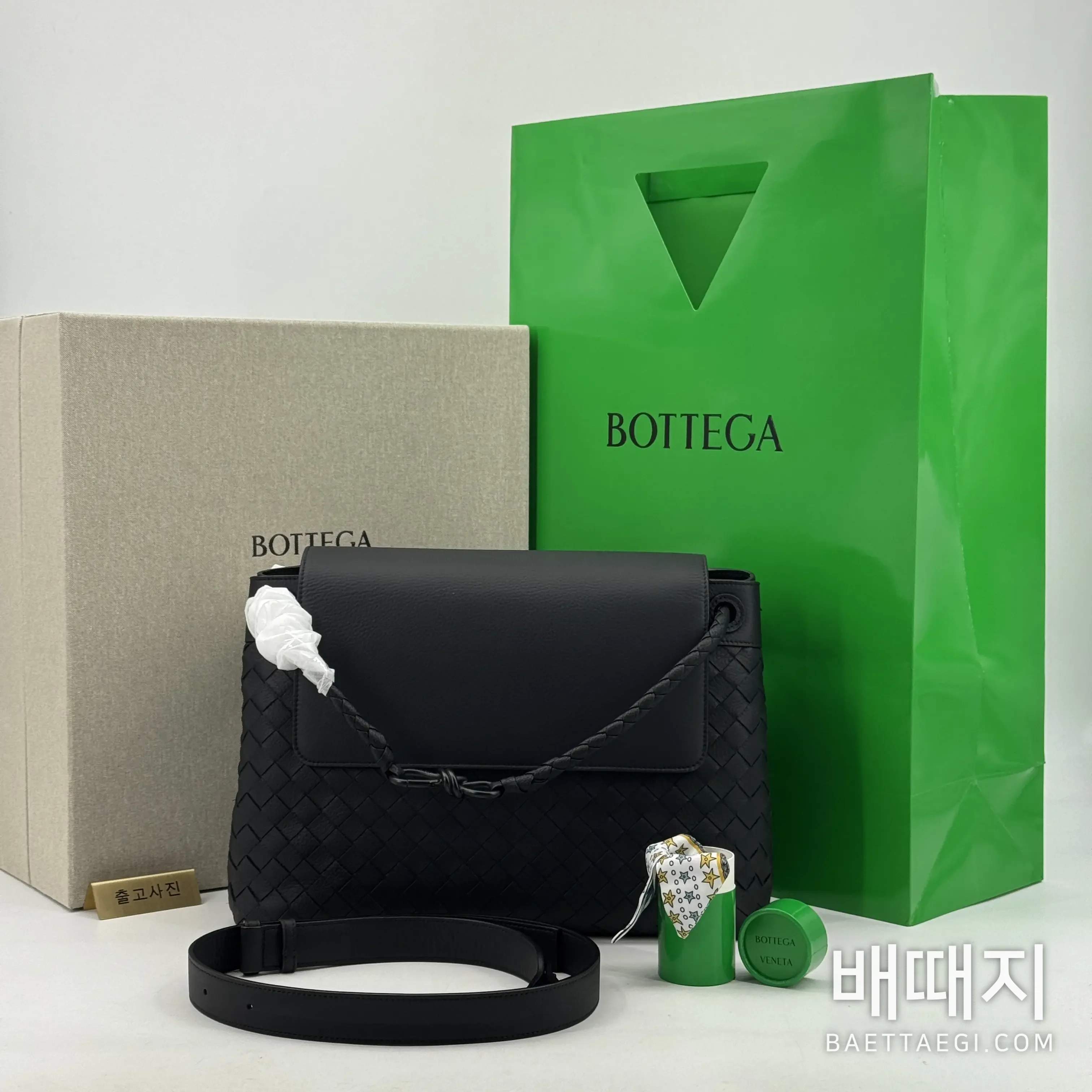 보테가베네타 인트레치아토 가죽 숄더백 115777 검수사진 1