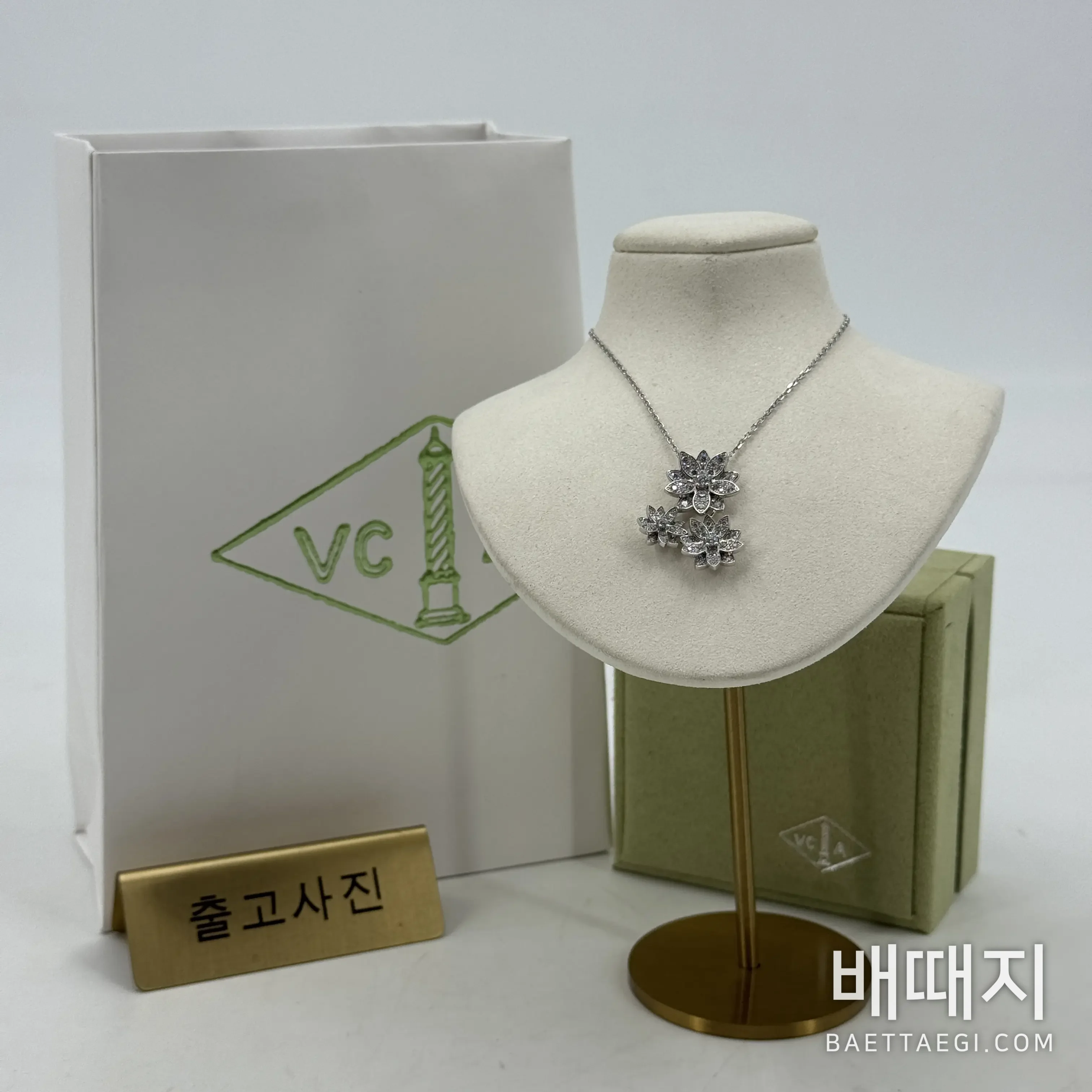 반클리프앤아펠 로터스 장식 목걸이 63861 검수사진 1