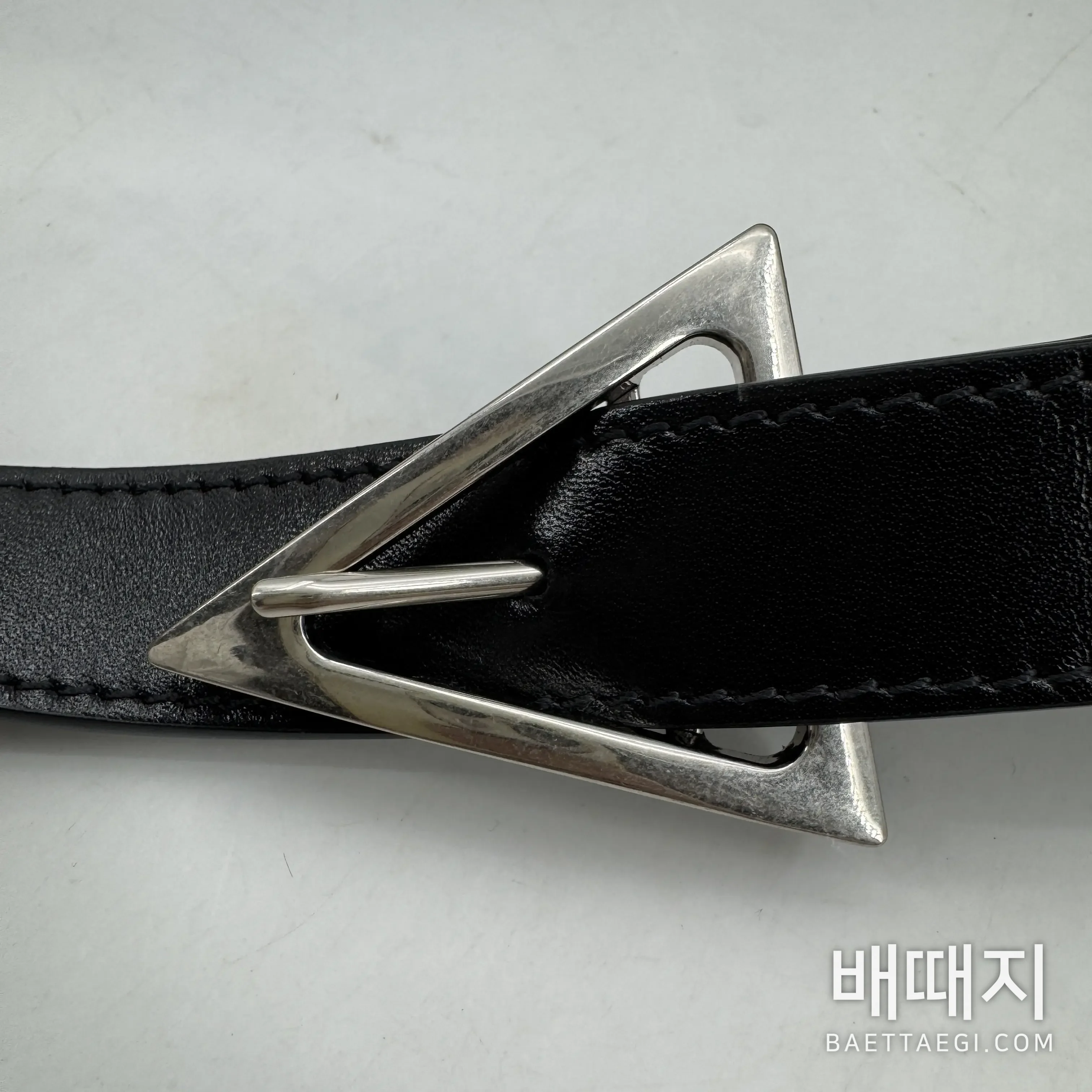 보테가베네타 스몰 카세트백 708768 154886 검수사진 4