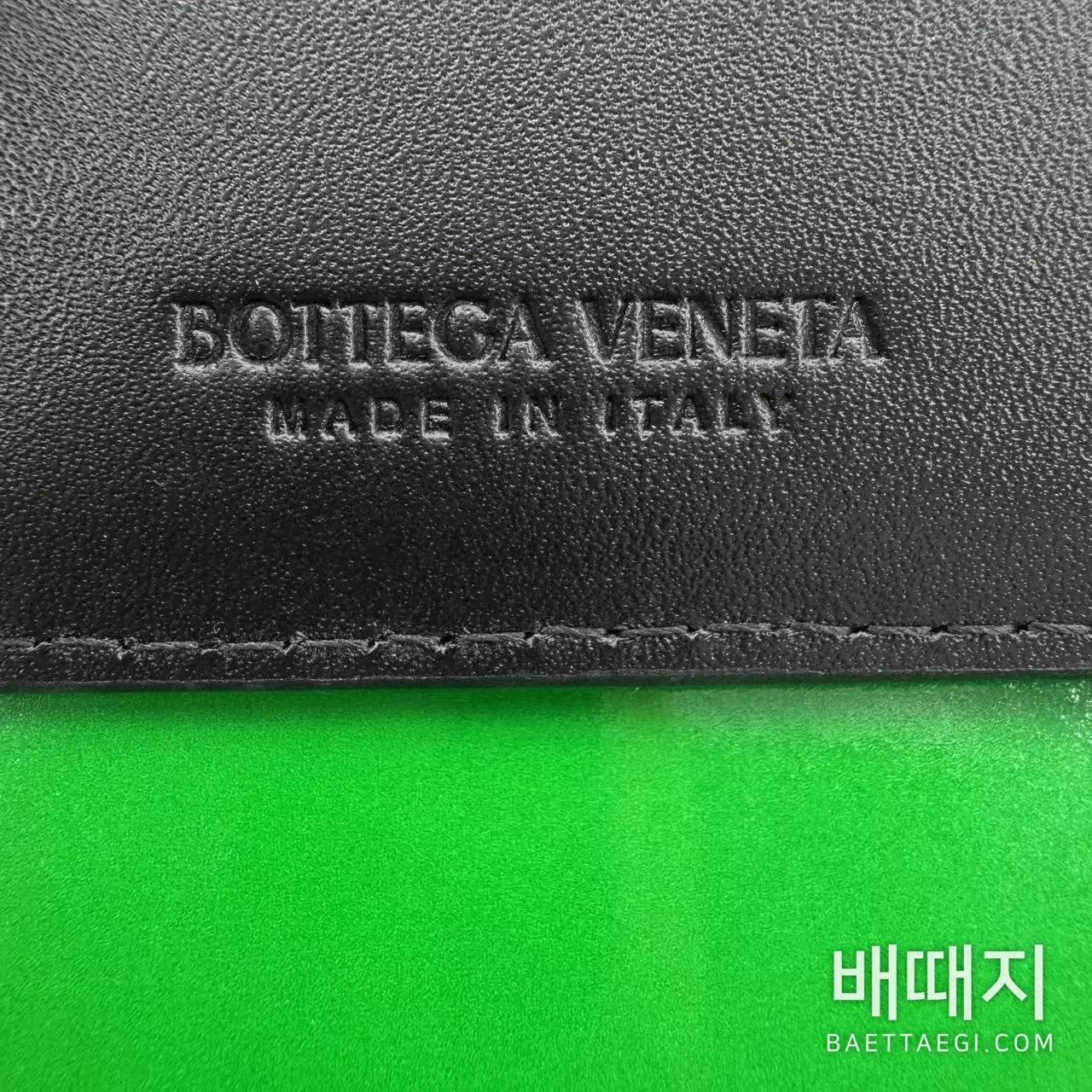 보테가베네타 소가죽 카드 홀더 지갑 121510 검수사진 6