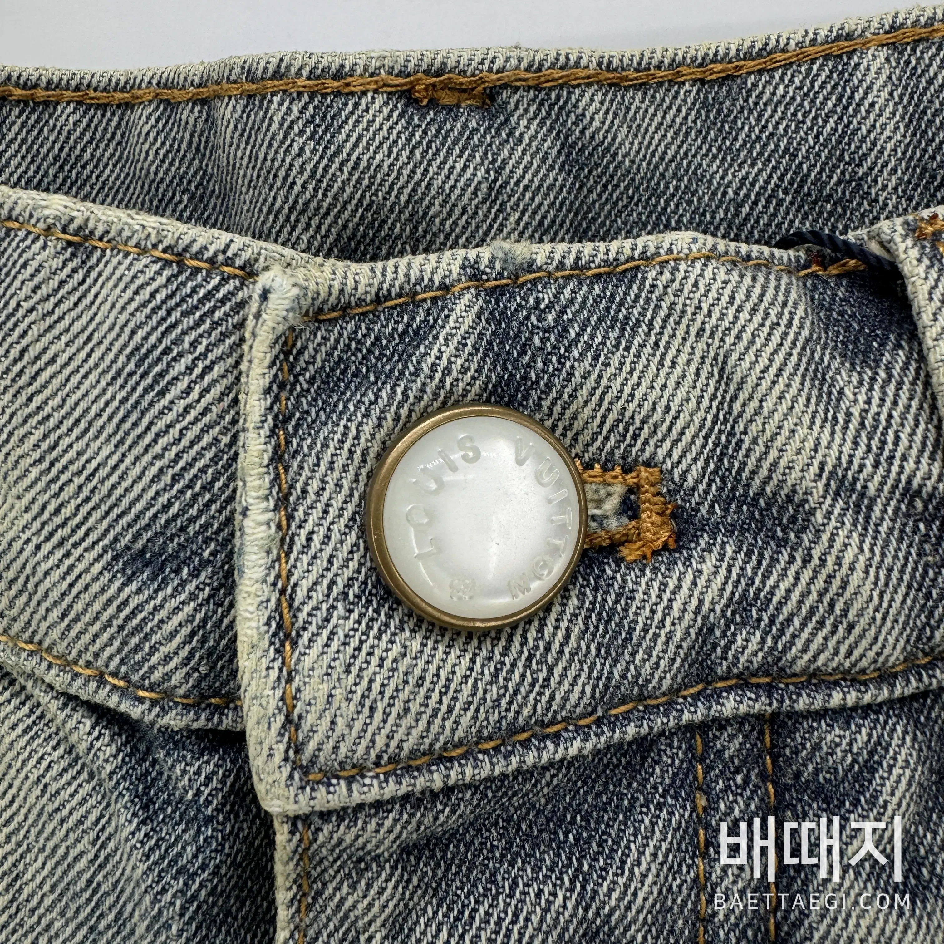 루이비통 LV 로고 자수 와이드 데님 바지 16363 검수사진 2
