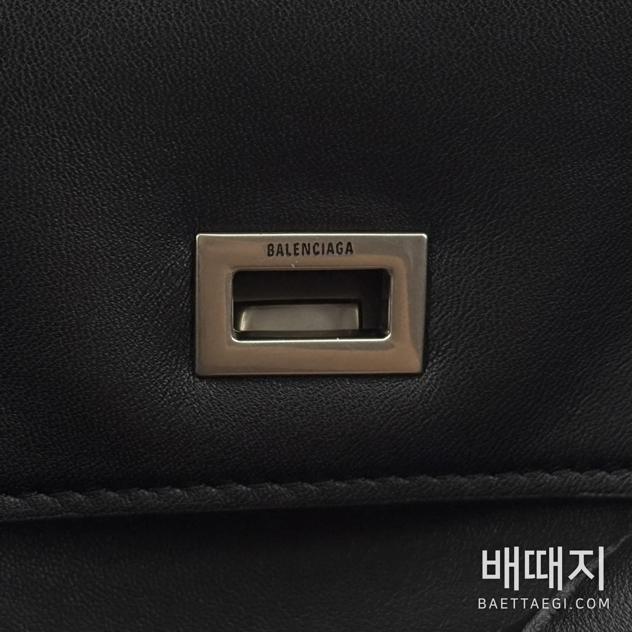 발렌시아가 중간 사이즈 검정 핸드백 78972 검수사진 14