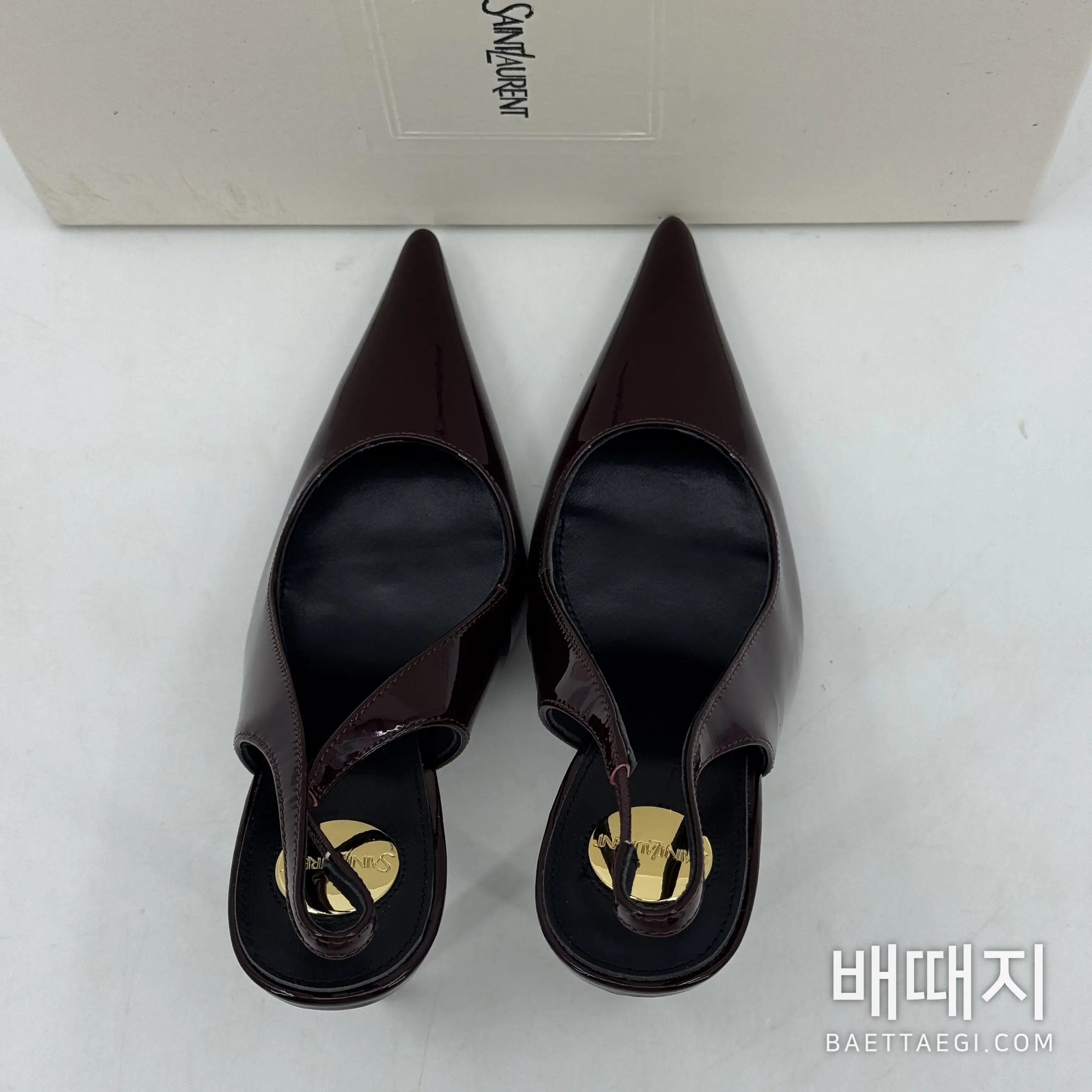 생로랑 오피움 펌프스 여성 에나멜가죽 뾰족한 앞코 검수사진 4