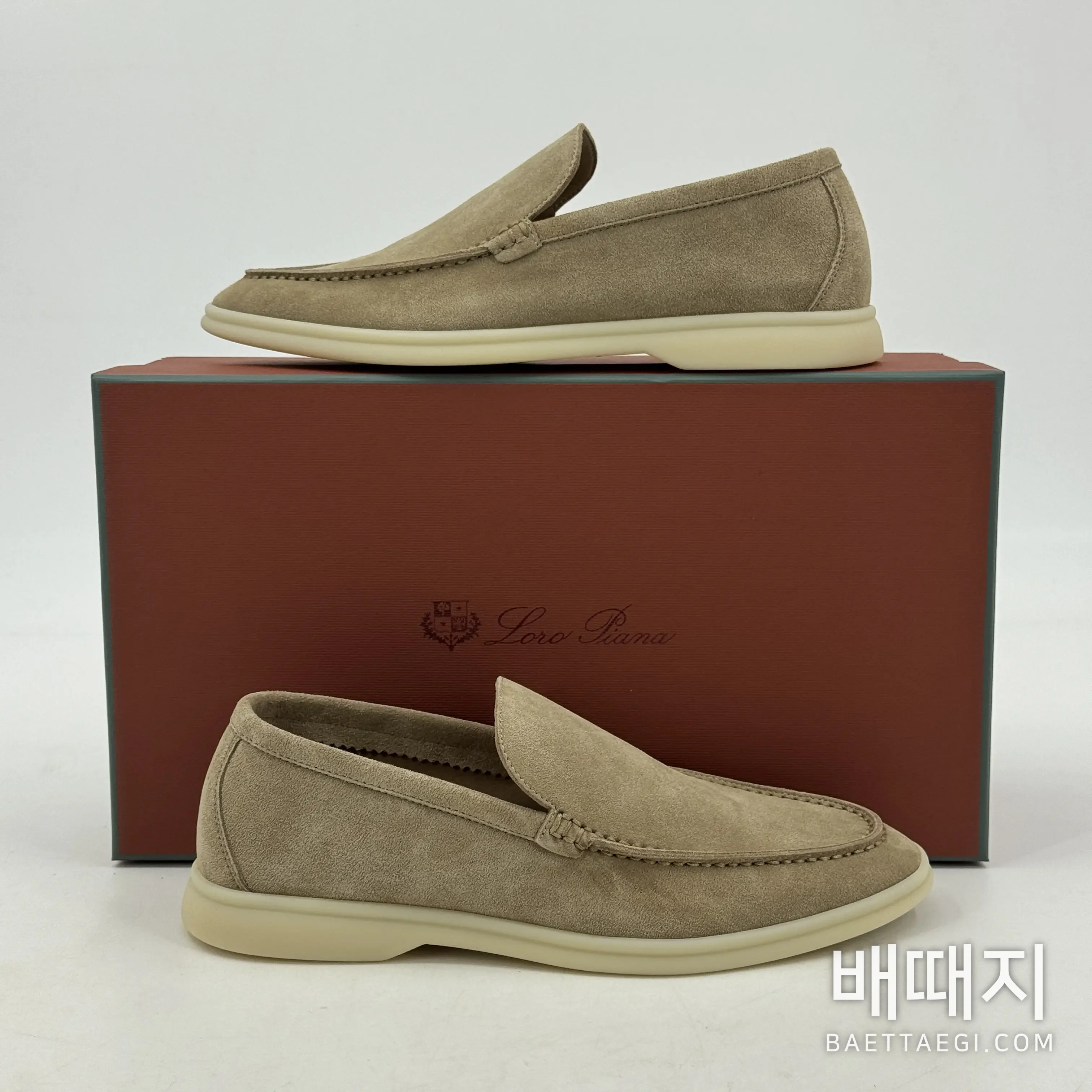 로로피아나 발수 가공 카프 스킨 화이트 로퍼 94092 검수사진 2