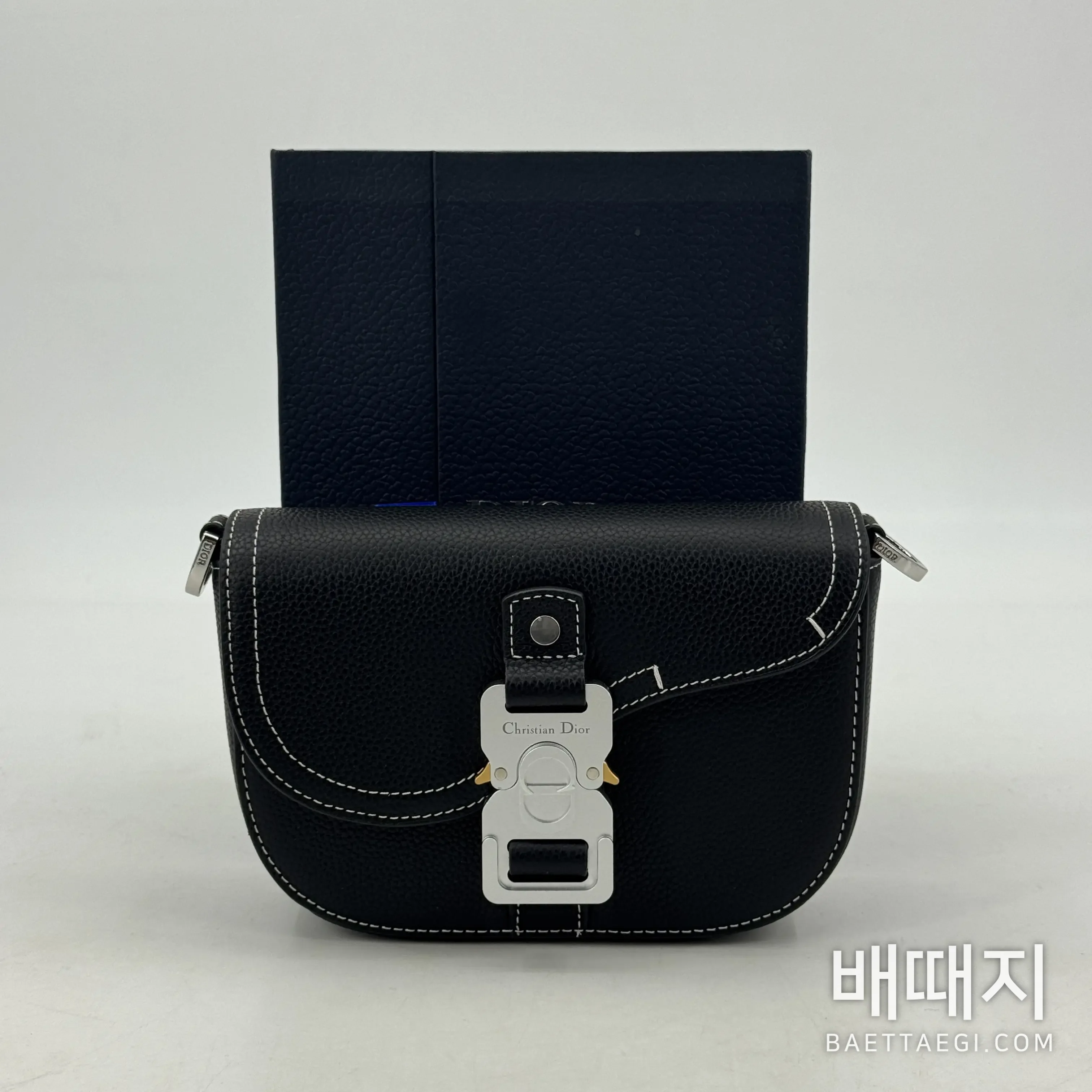 디올 새들 미니 메신저백 197357 검수사진 2