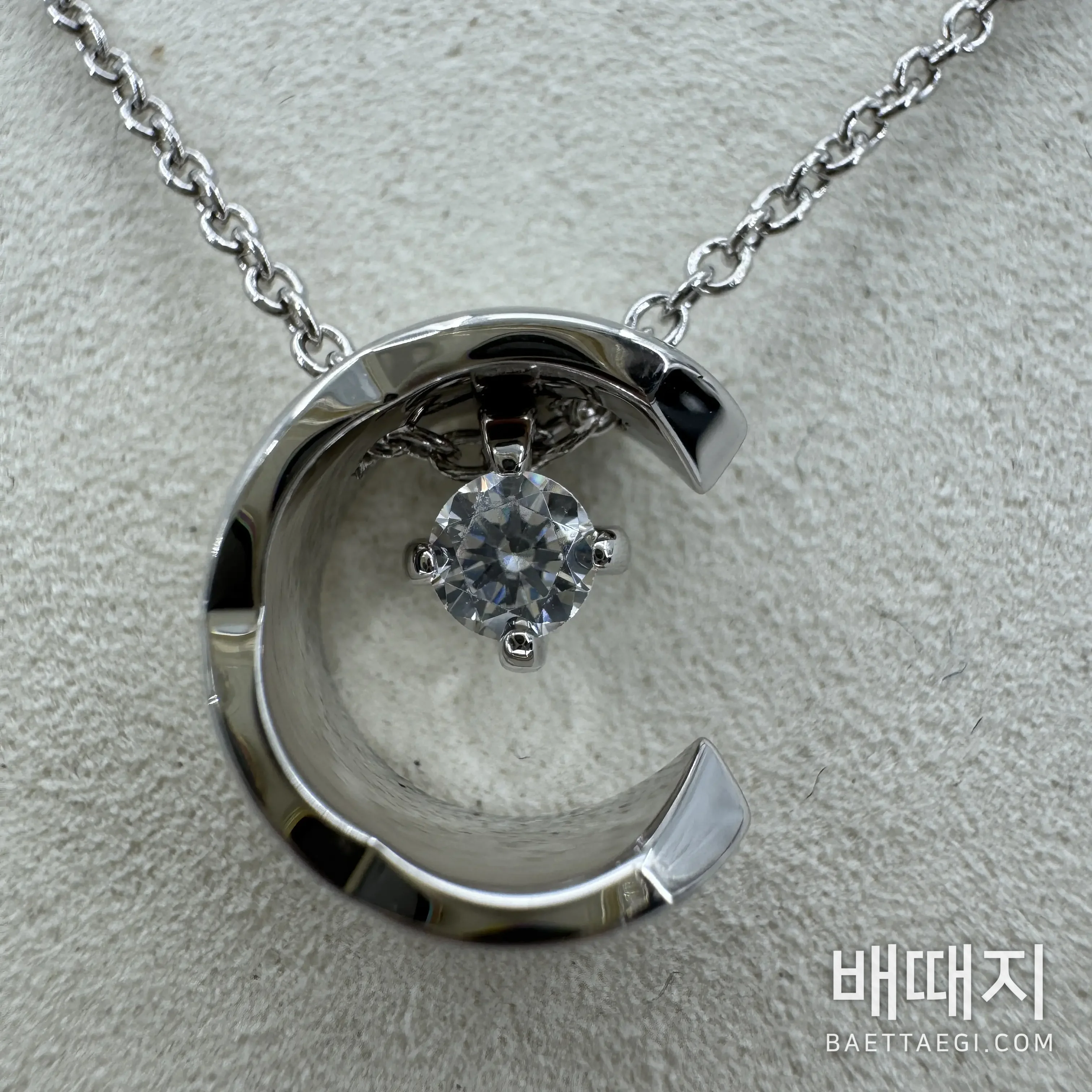 샤넬 코코 크러시 달 장식 목걸이 178424 검수사진 3