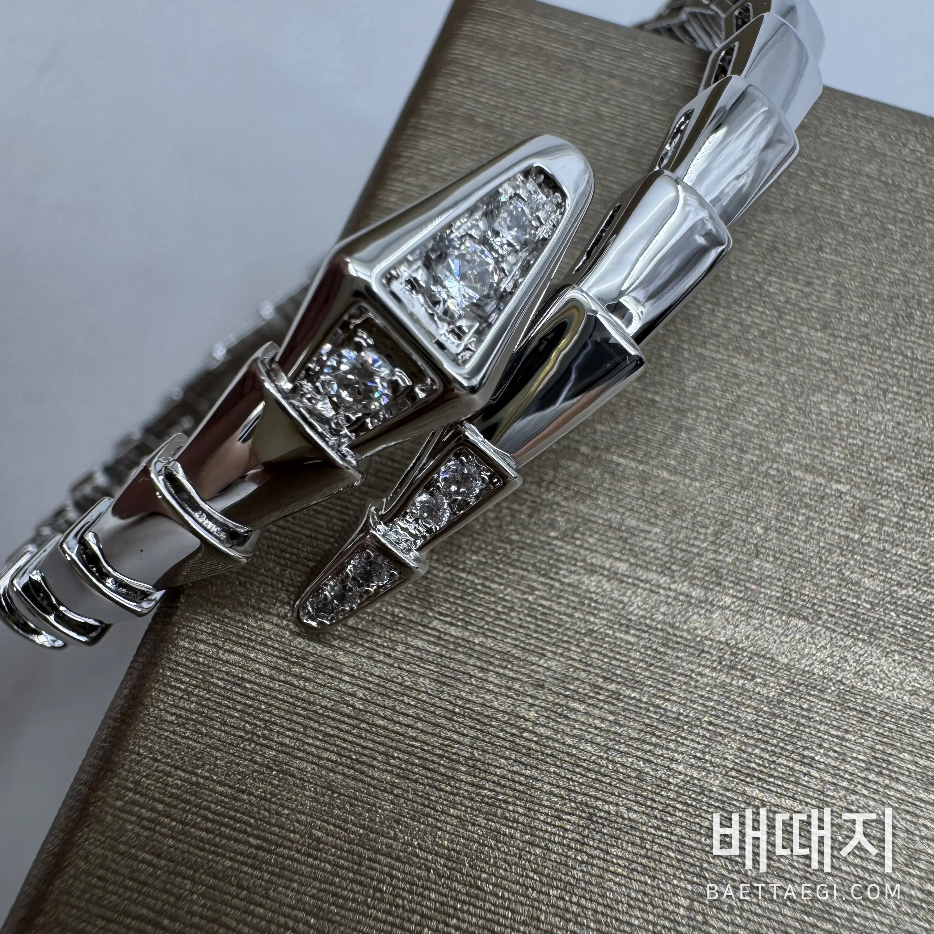 불가리 셀펜티 바이퍼 다이아몬드 뱅글 팔찌 178504 검수사진 4