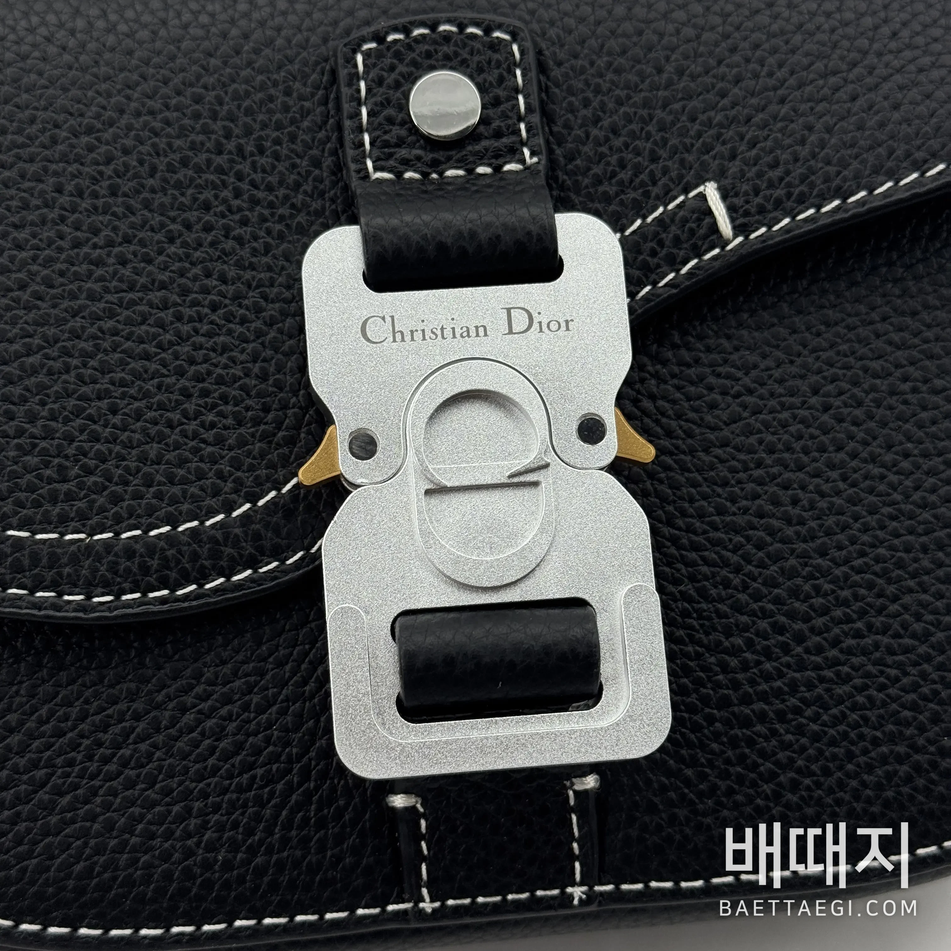디올 새들 미니 메신저백 197357 검수사진 4