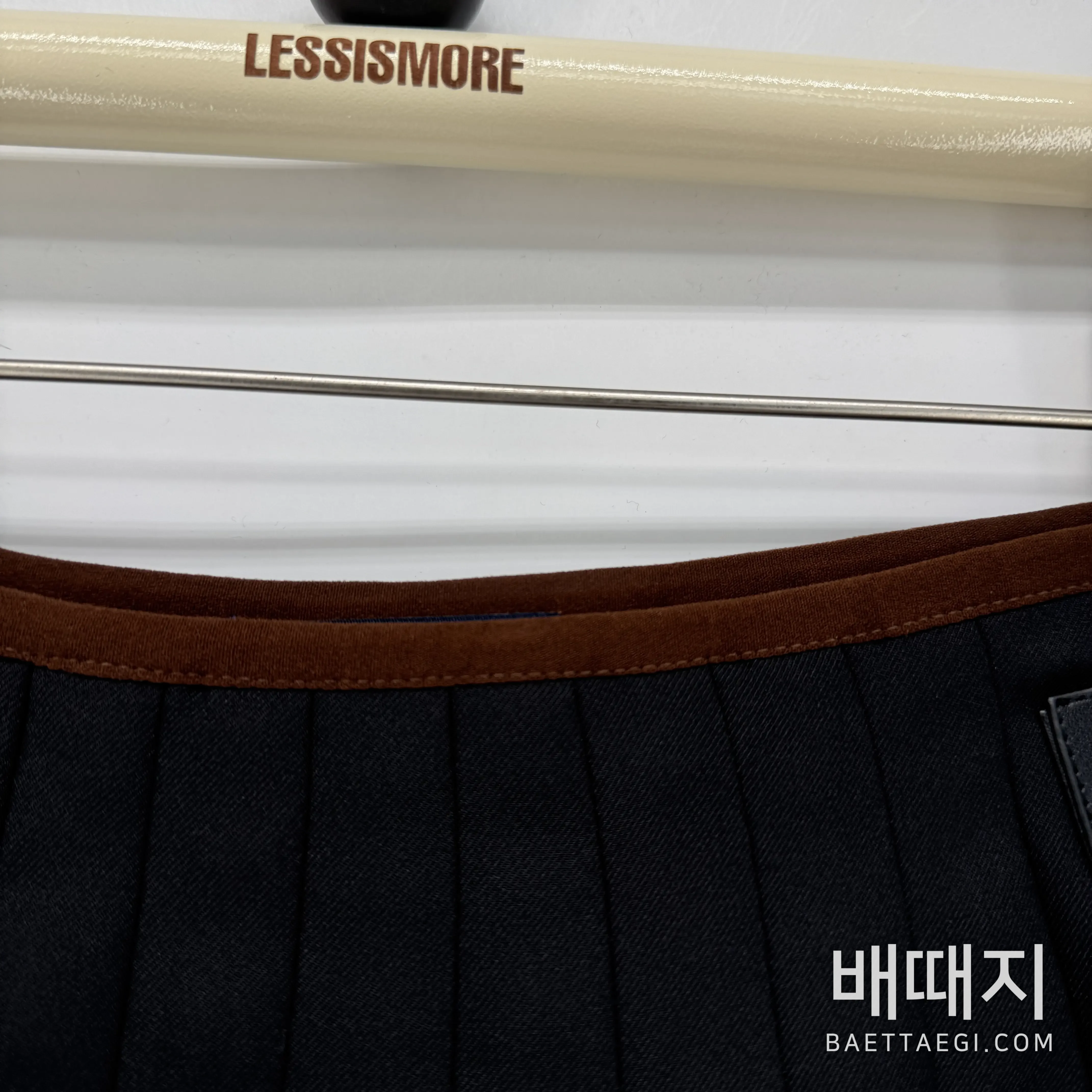 루이비통 플리츠 미디 스커트 검수사진 2