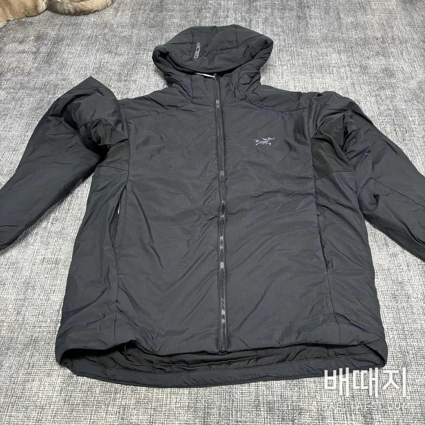 아크테릭스 [TZ] 아톰 LT 후디 2.0 블랙 200179 Arc'teryx Atom LT Hoodie 2.0 검수사진 1