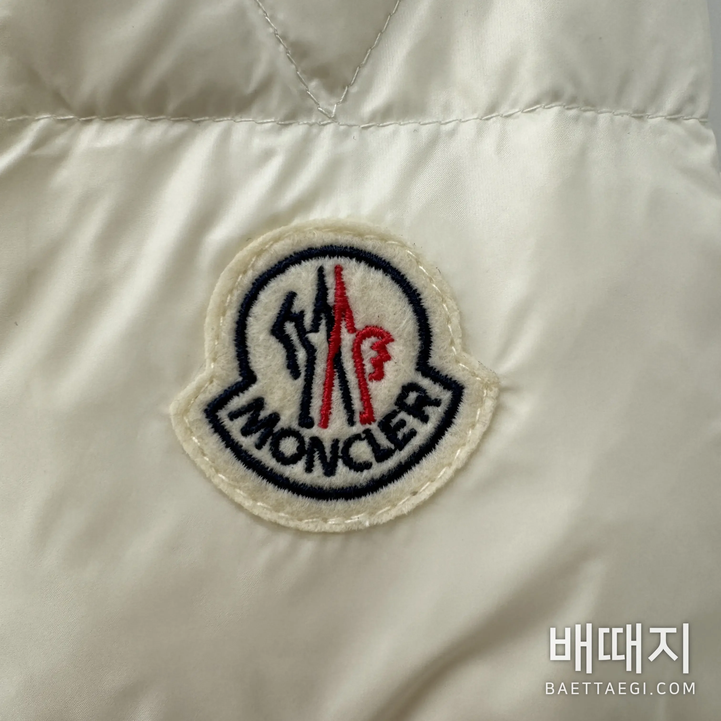 몽클레르 남성 다운 패딩 점퍼 204686 검수사진 3
