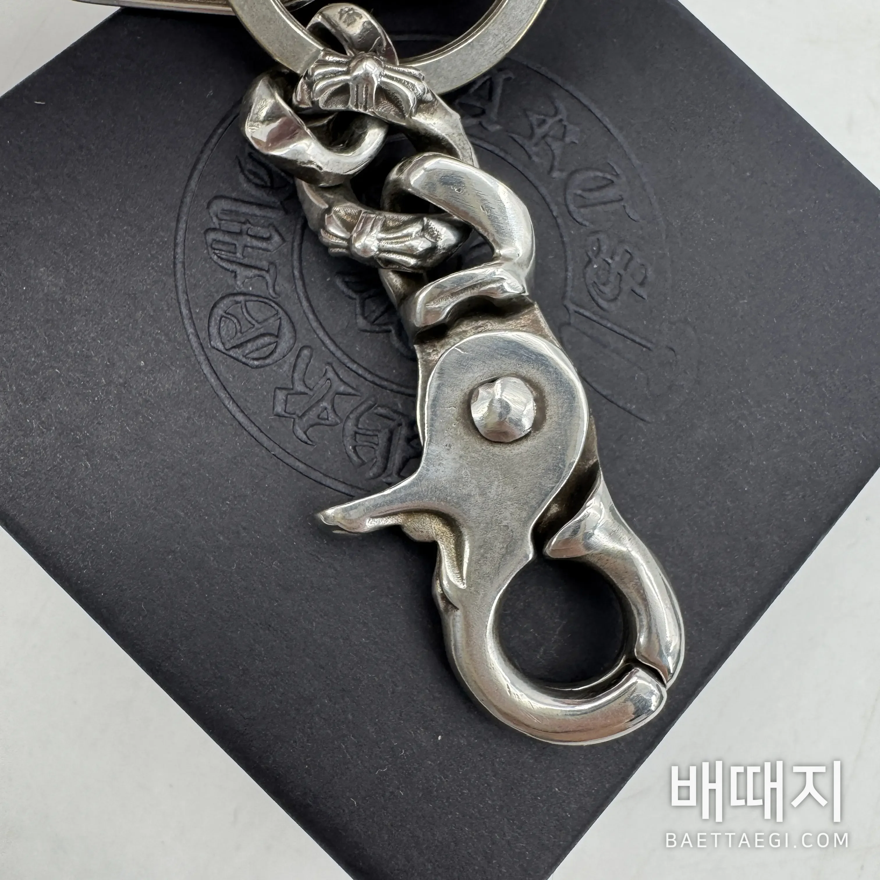 크롬하츠 은도금 호텔 키 사인 키링 107392 검수사진 8