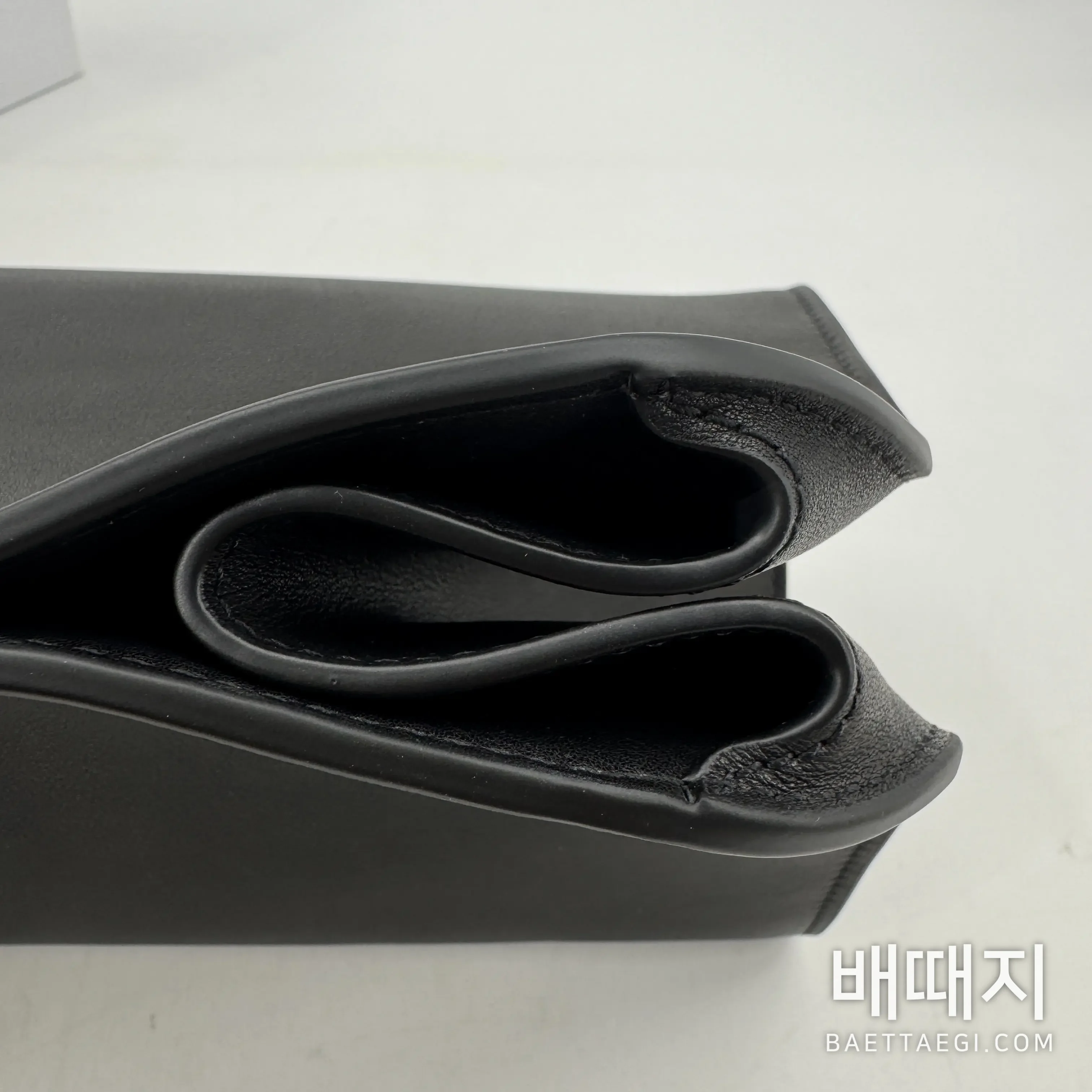 더로우 페기백 클러치백 75764 검수사진 5