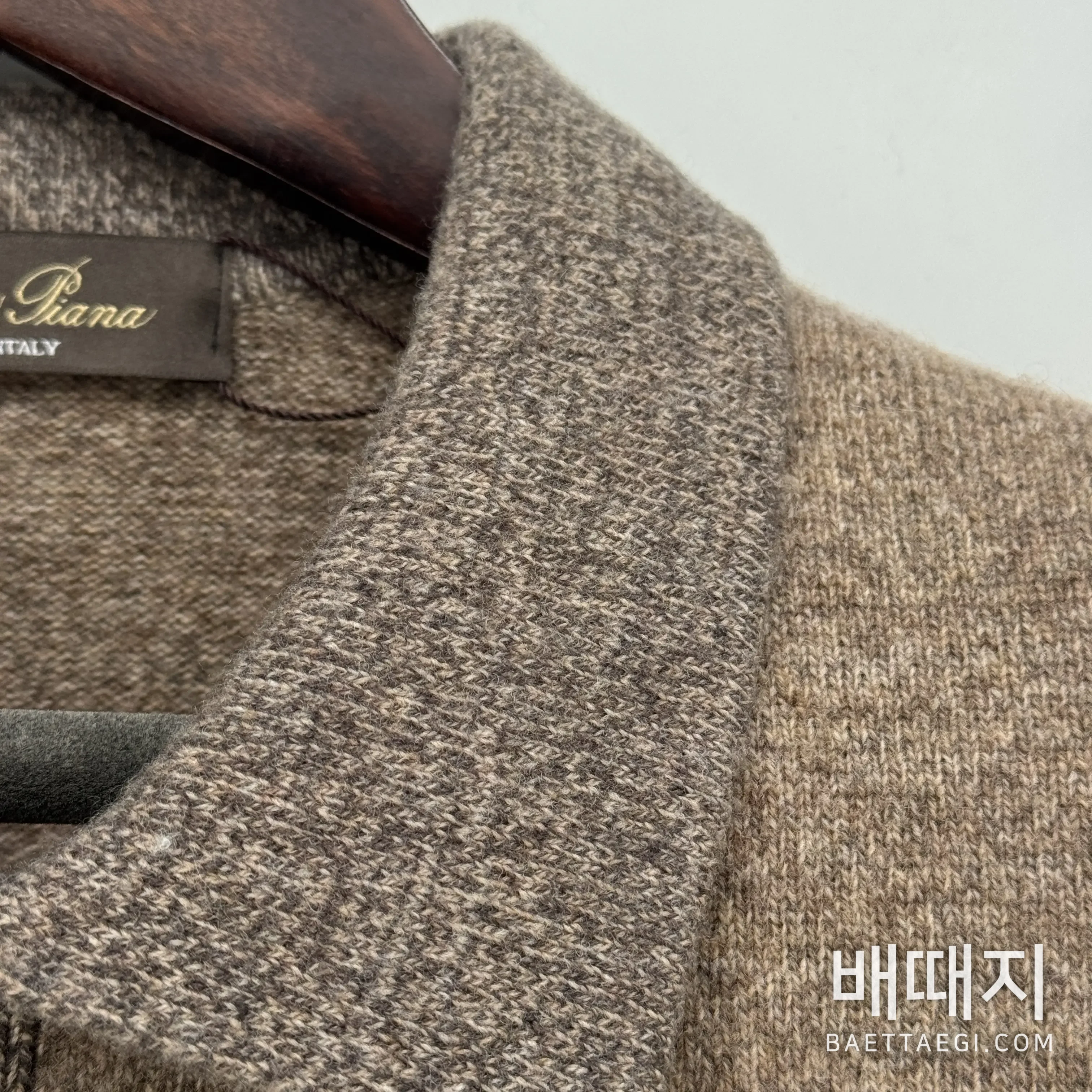 로로피아나 긴팔 양모 검수사진 4