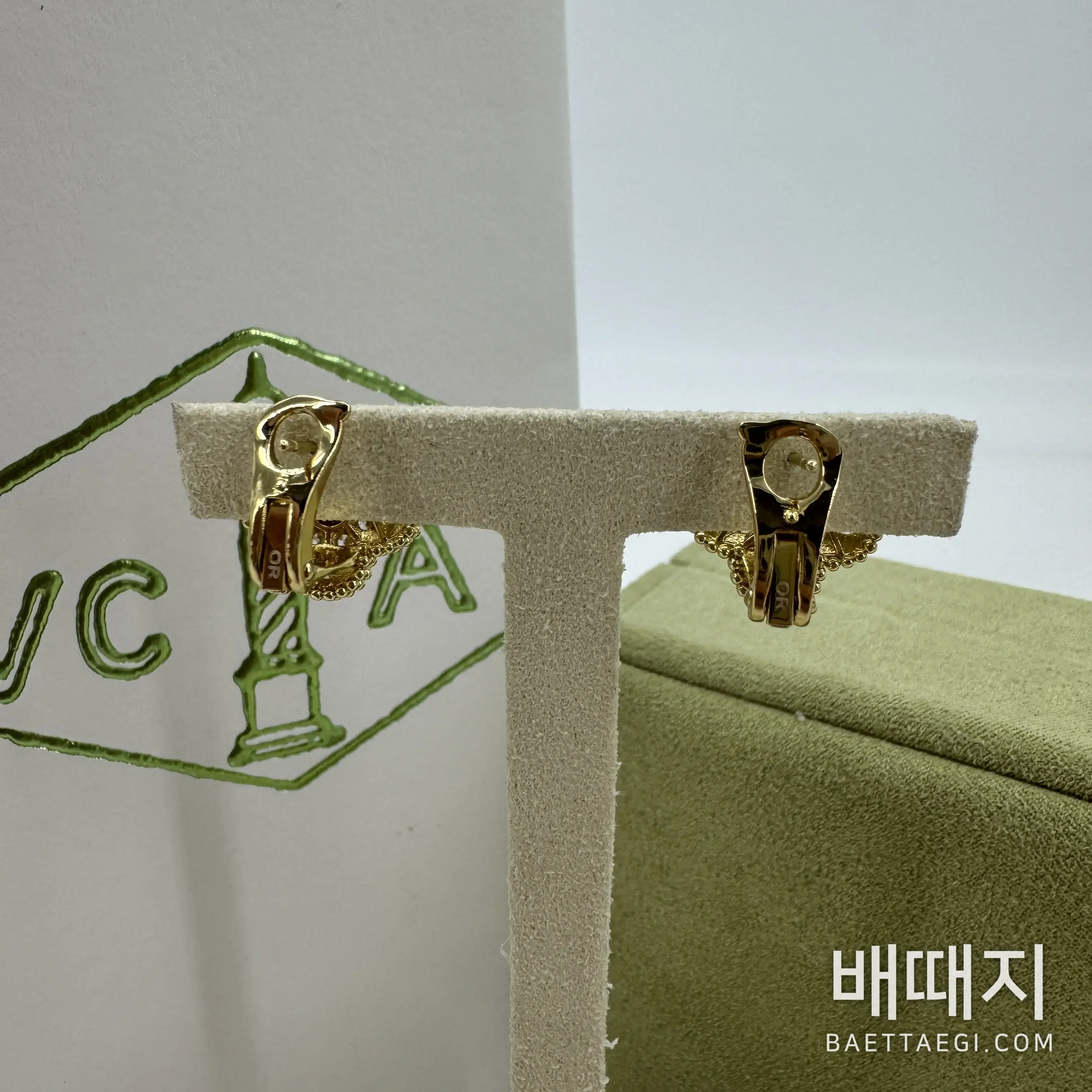 반클리프앤아펠 빈티지 알함브라 다이아몬드 클립 귀걸이 178552 검수사진 4
