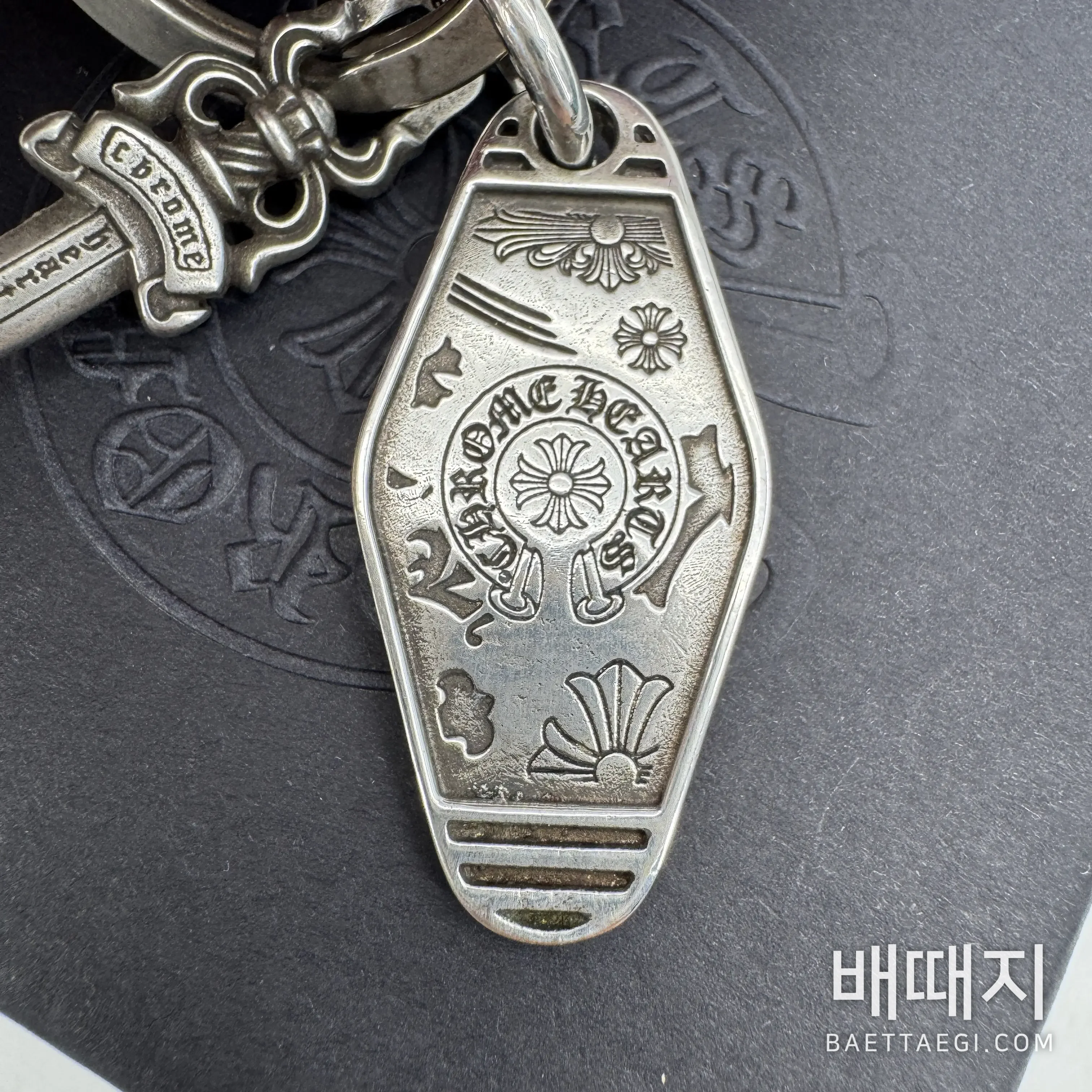크롬하츠 은도금 호텔 키 사인 키링 107392 검수사진 6