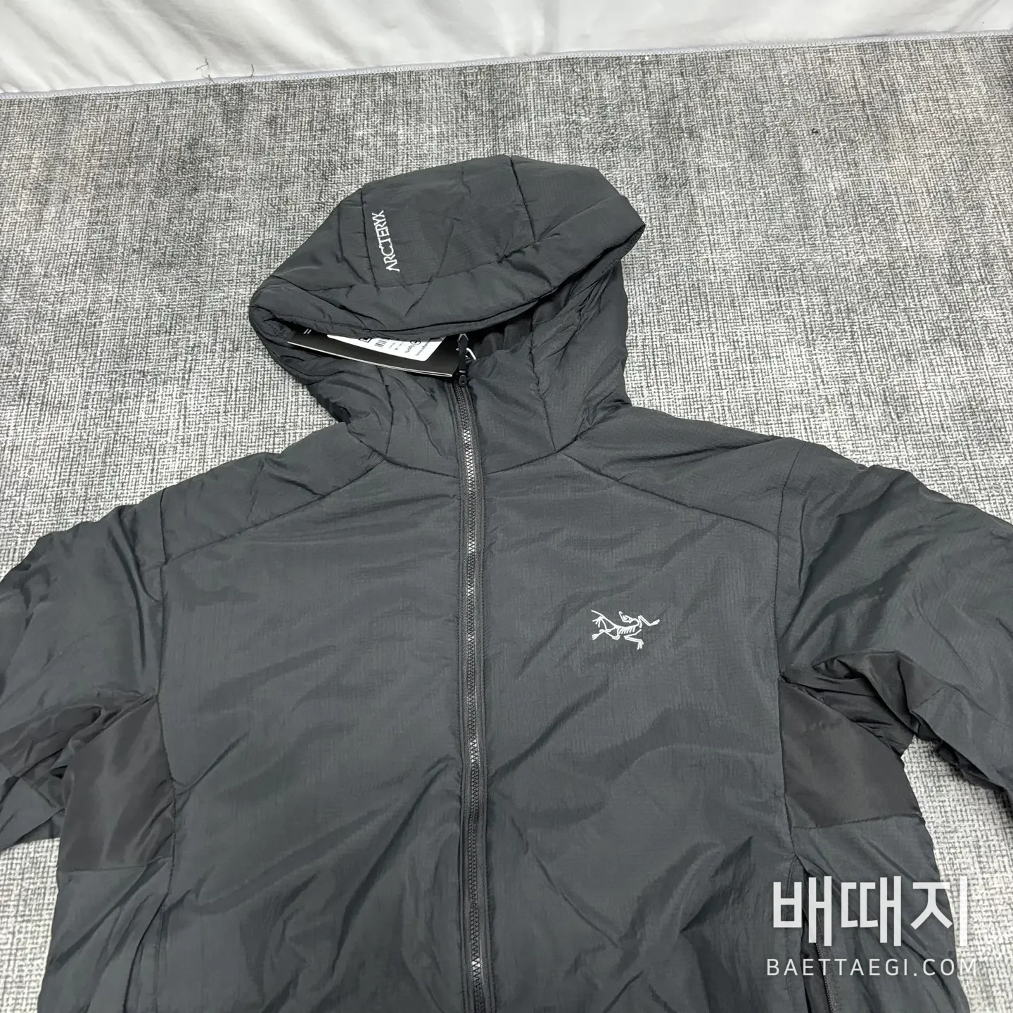 아크테릭스 [TZ] 아톰 LT 후디 2.0 블랙 200179 Arc'teryx Atom LT Hoodie 2.0 검수사진 6