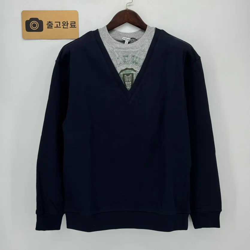 로에베 V넥 프린트 자수 니트 스웨트셔츠 157981