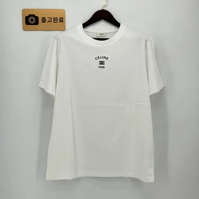 셀린느 반팔