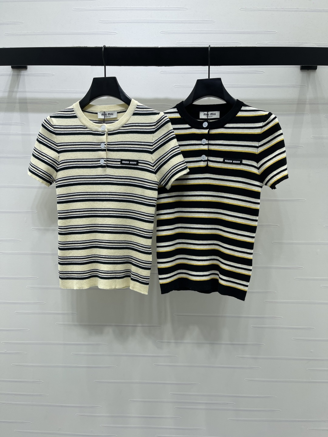 미우미우 여성 반팔 102242 Miu Miu T Shirt