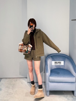 미우미우 26SS 여성 세트 102270 Miu Miu Set