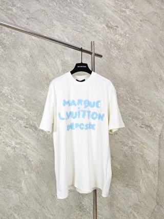 루이비통 로고 자수 코튼 니트 1028 Louis Vuitton T Shirt
