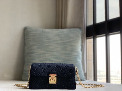루이비통(CD) M82637 가방 Louis Vuitton Bag
