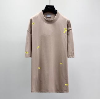 발렌시아가 520 스티커 라운드넥 남성 반팔 티셔츠 114197