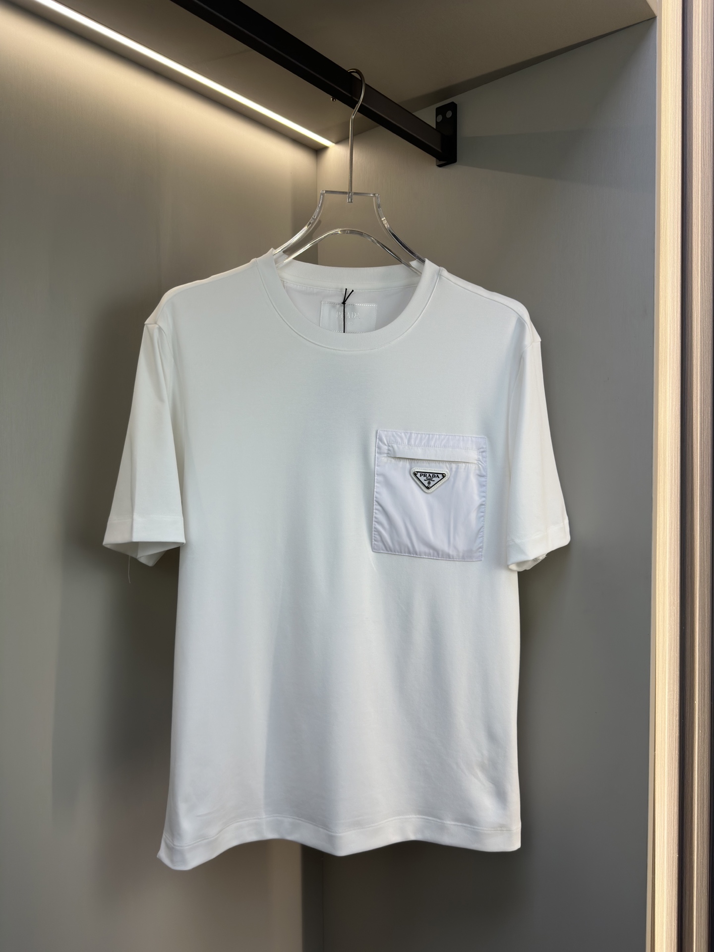 프라다 로고 패치워크 트라이앵글 리브 남성 반팔 티셔츠 레플리카 1192 Prada T Shirt