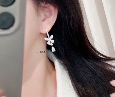 그라프 귀걸이 125012 Earrings