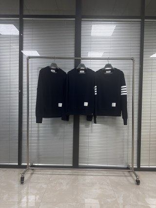 톰브라운 남성 긴팔 126372 Thom Browne Long Sleeve