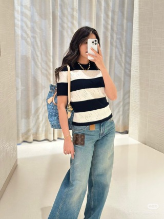 루이비통 26SS 여성 반팔 126419 Louis Vuitton T Shirt