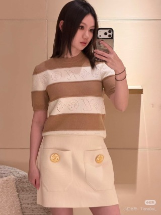 루이비통 26SS 여성 반팔 126420 Louis Vuitton T Shirt