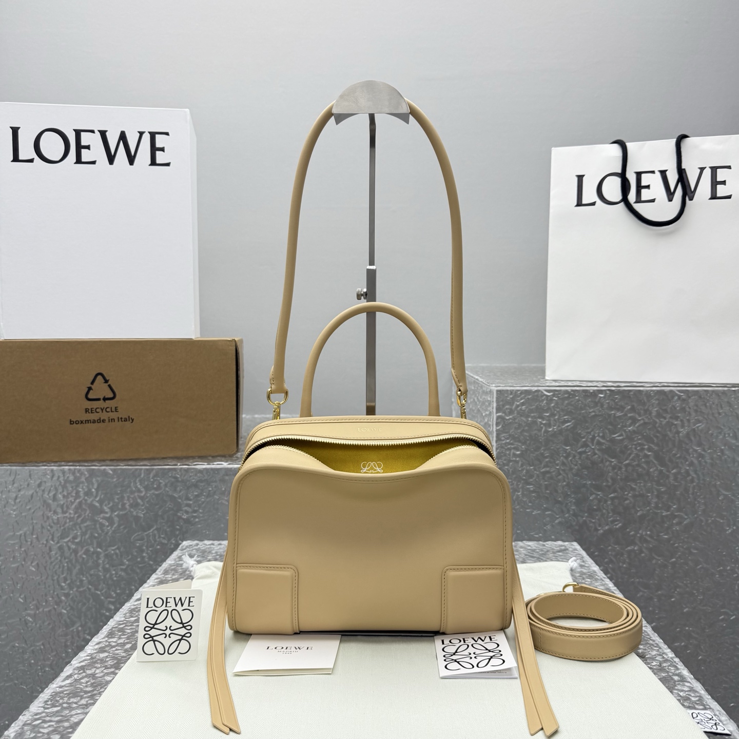 로에베 130237 가방 Loewe Bag