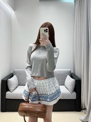 미우미우 여성 긴팔 131592 Miu Miu Long Sleeve