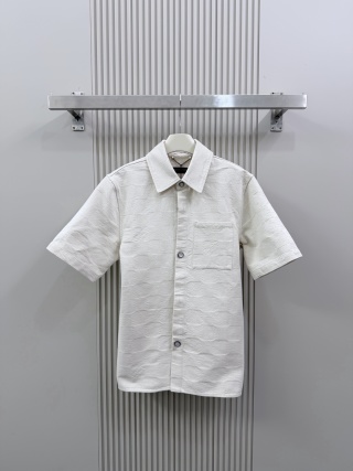 루이비통 26SS 남성 반팔 131745 Louis Vuitton T Shirt
