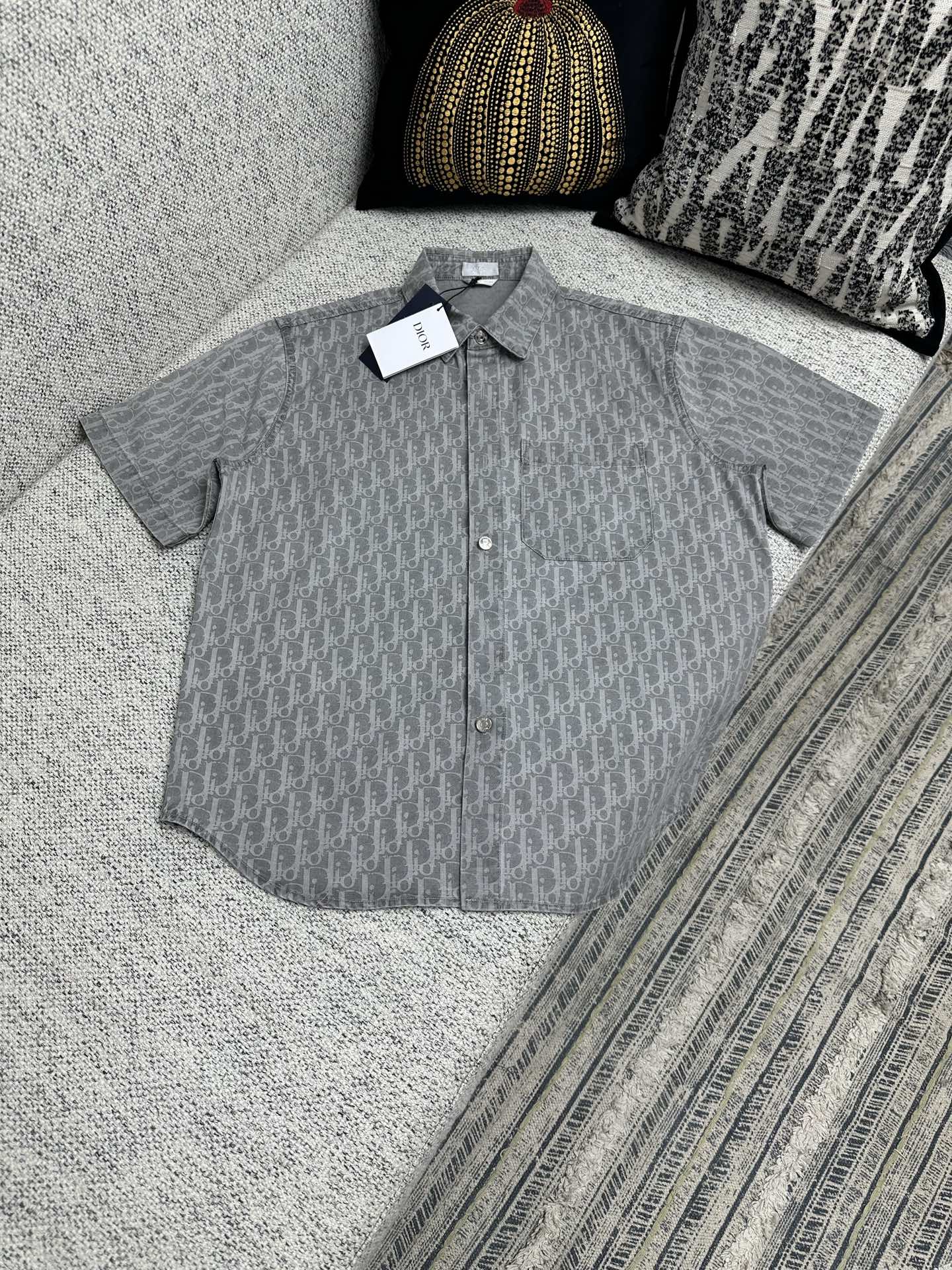 디올 25SS 남성 반팔 131752 Dior T Shirt