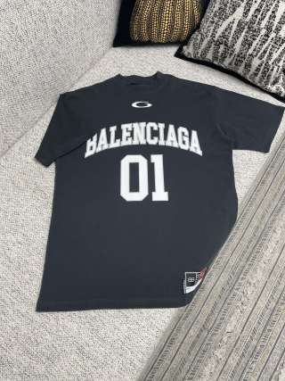 발렌시아가 24SS 남성 반팔 131761 Balenciaga T Shirt