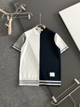 톰브라운 2026SS 남성 반팔 131793 Thom Browne T Shirt