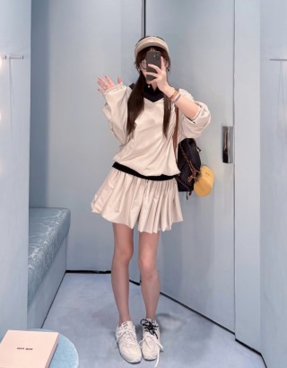 미우미우 여성 세트 131932 Miu Miu Set