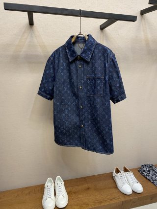 루이비통 남성 반팔 132333 Louis Vuitton T Shirt