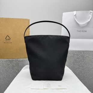 더로우 133384 가방 The Row Bag